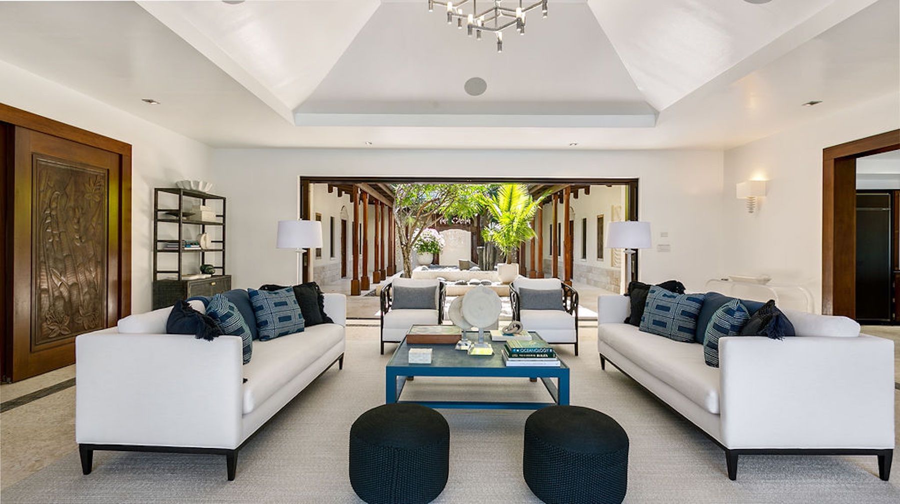 Nevaeh Villa - Fully Staffed villa photo.